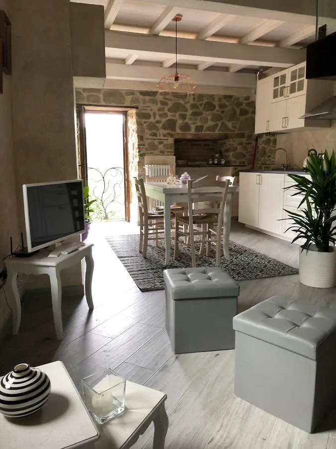Iris Country House Villa Ortignano Raggiolo 0*,  Italy